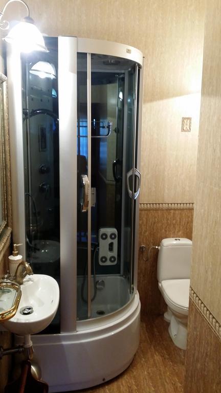 Villa Podkowa ポトコバ・レシナ エクステリア 写真